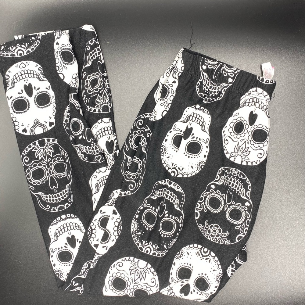 Black And White Skull Leggings